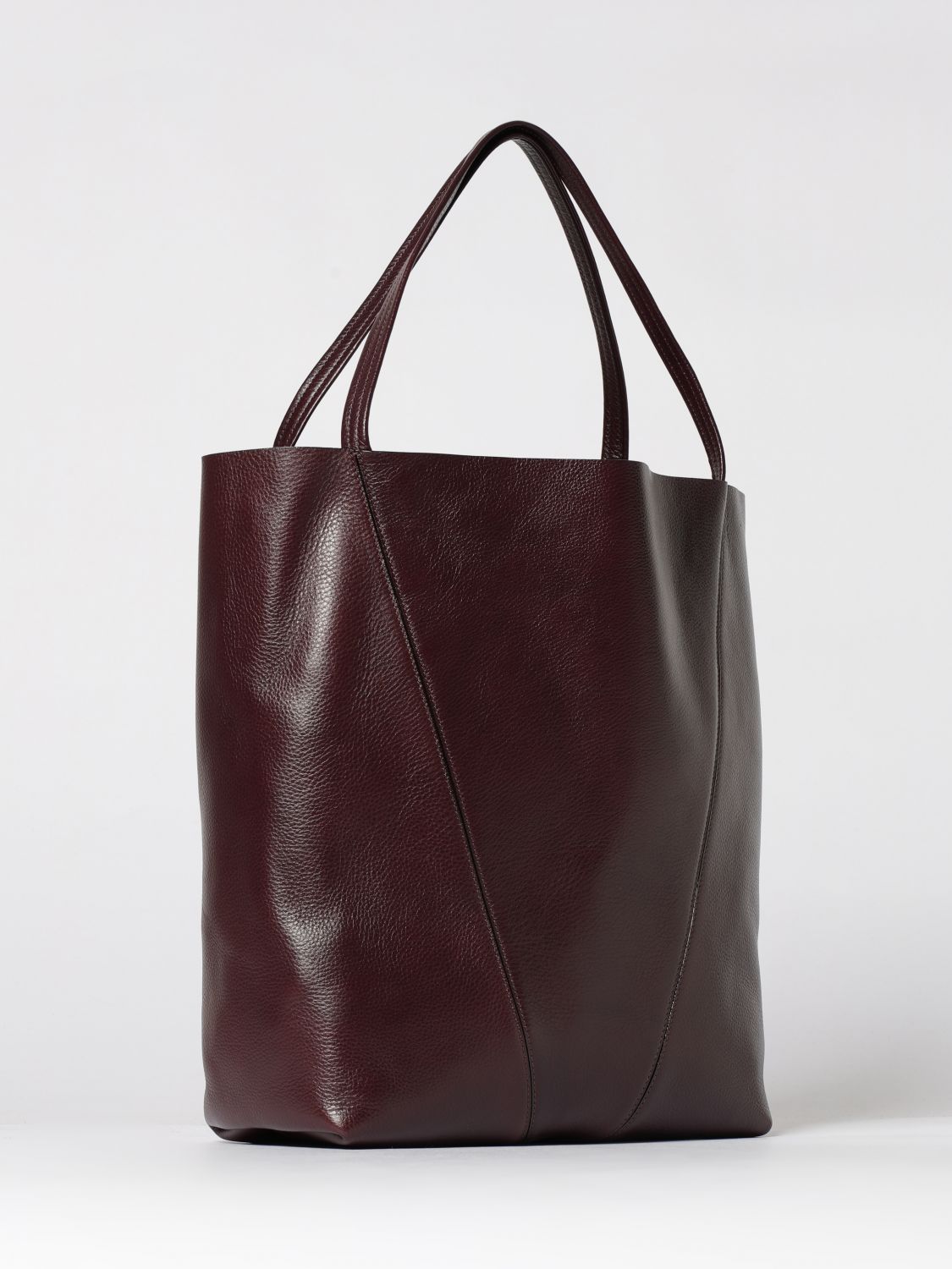 woman's shoulder bag chloé