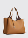 woman's shoulder bag