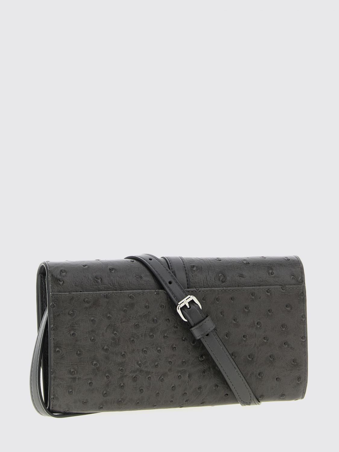 woman's shoulder bag