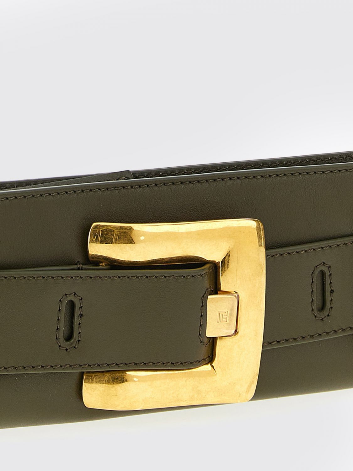 woman's shoulder bag