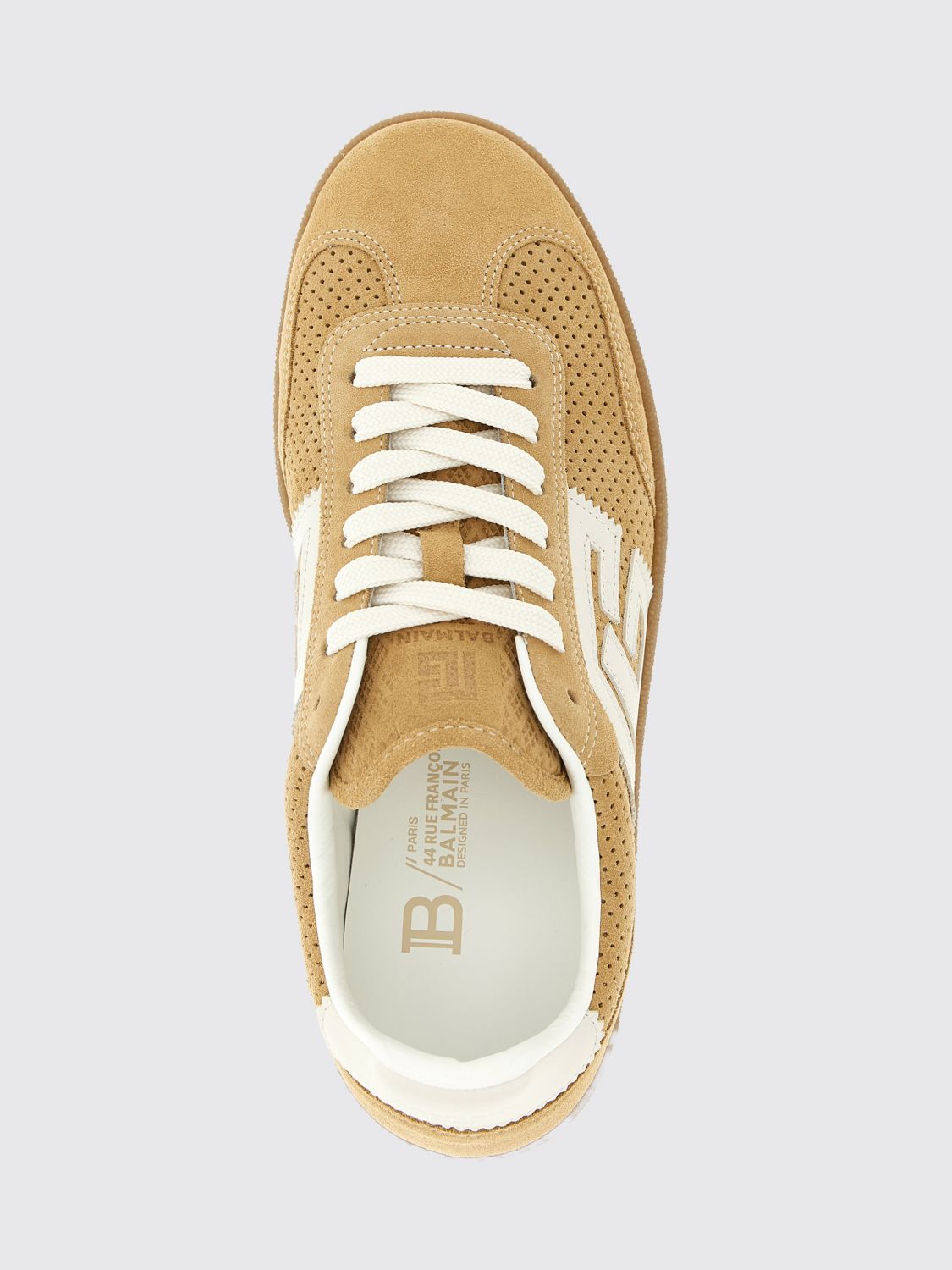 woman's sneakers