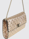 woman's shoulder bag
