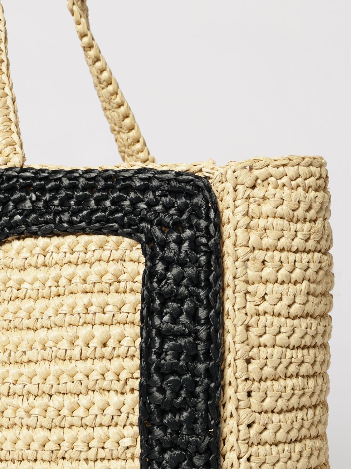 woman's tote bag