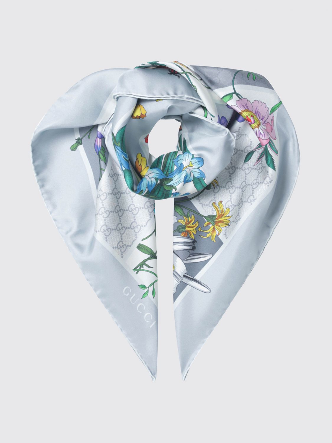 woman's neck scarf