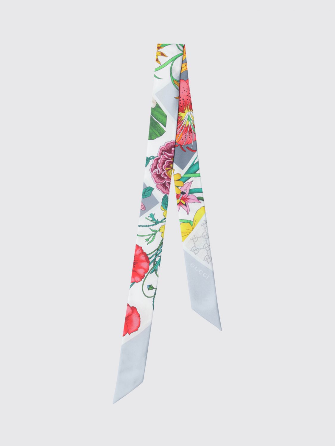 woman's neck scarf