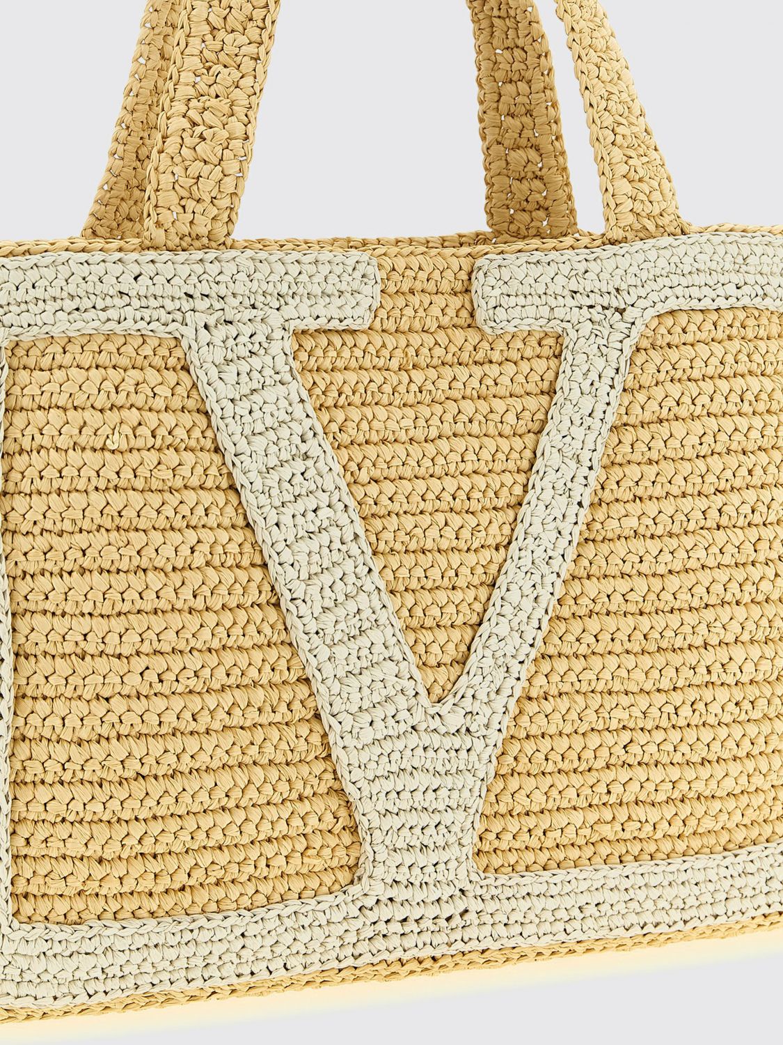 woman's tote bag