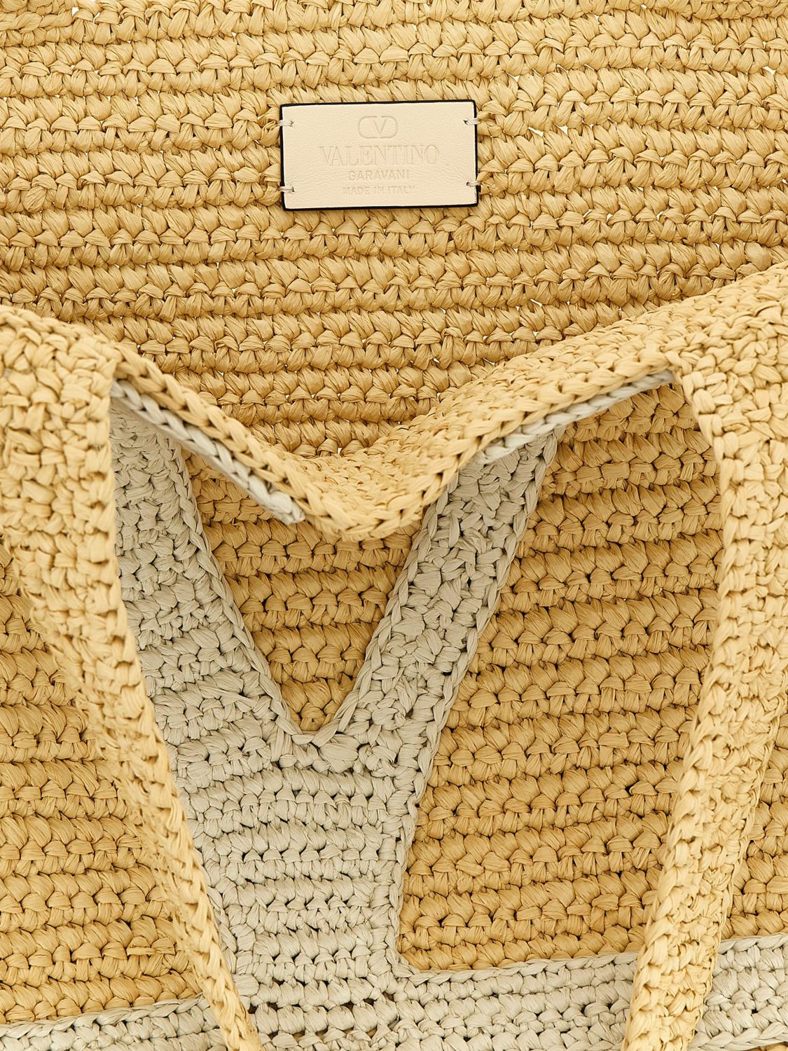 woman's tote bag