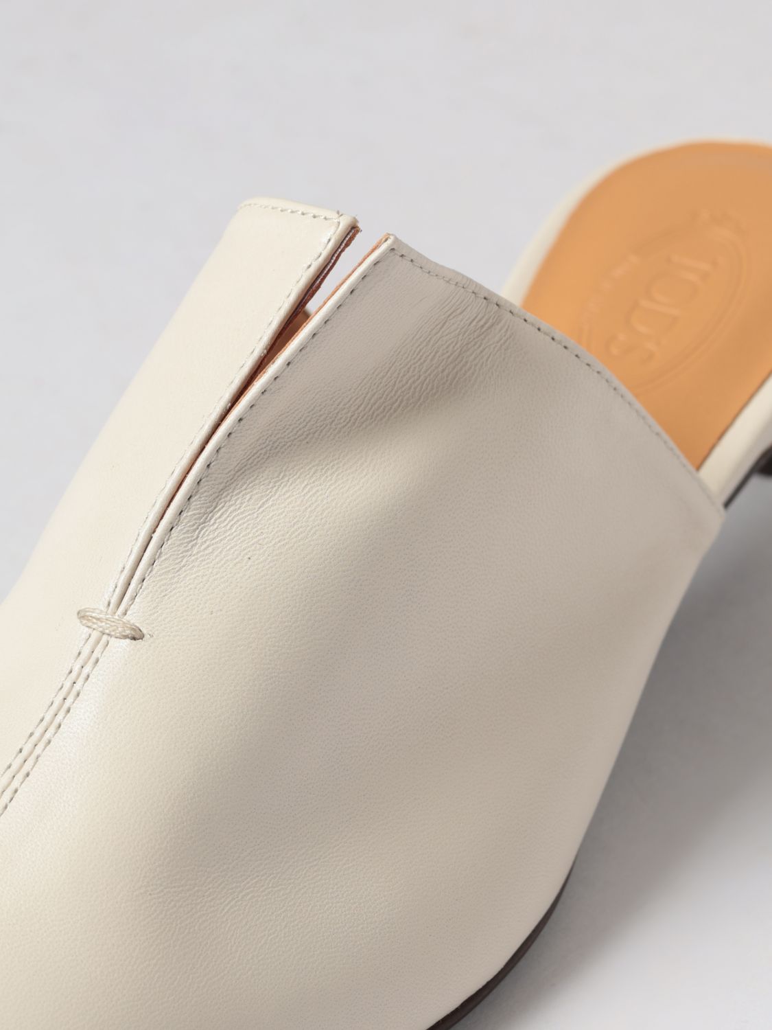 leather mules