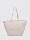 woman's shoulder bag
