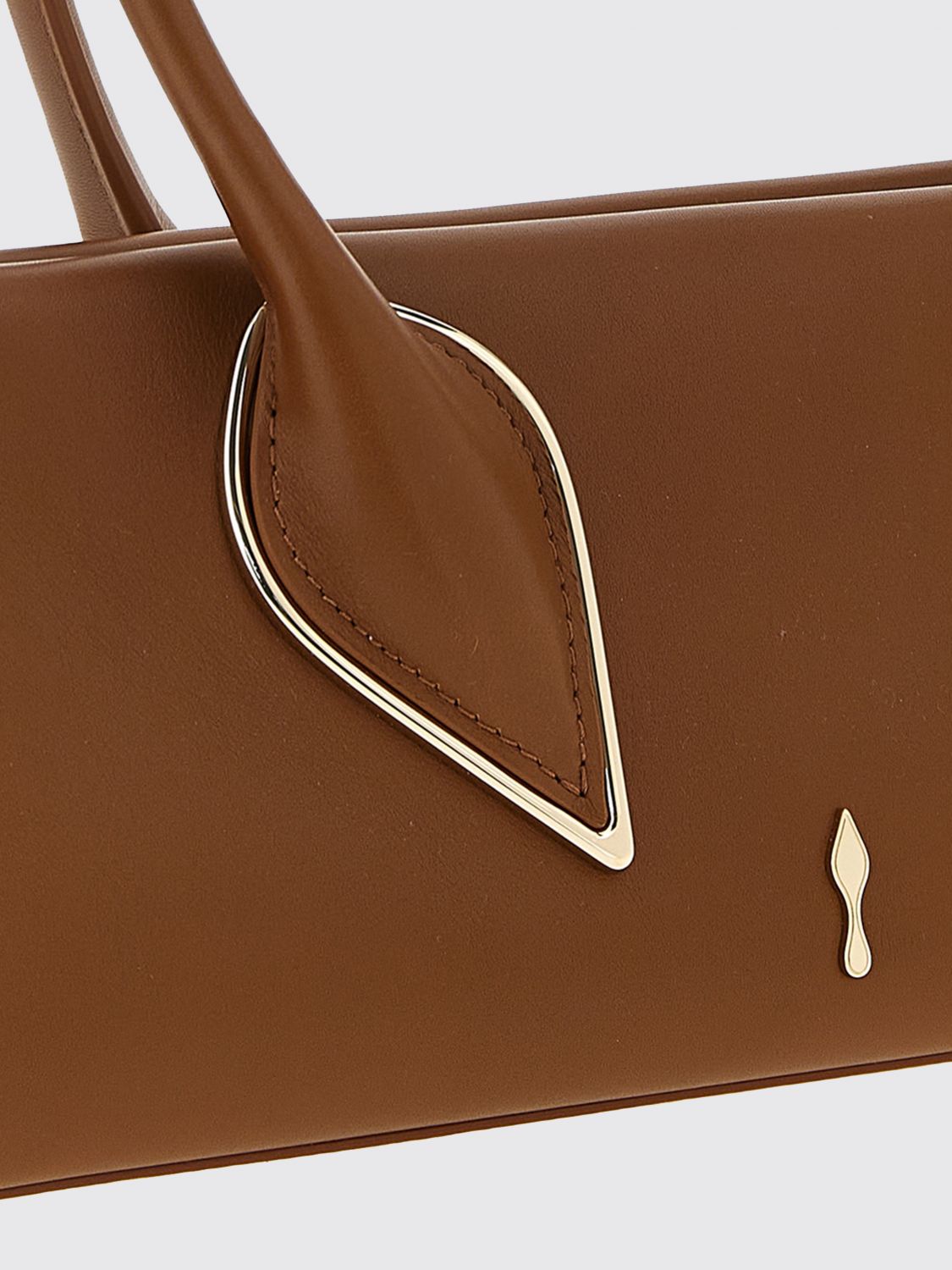 woman's shoulder bag