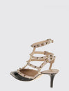 rockstud patent leather pumps