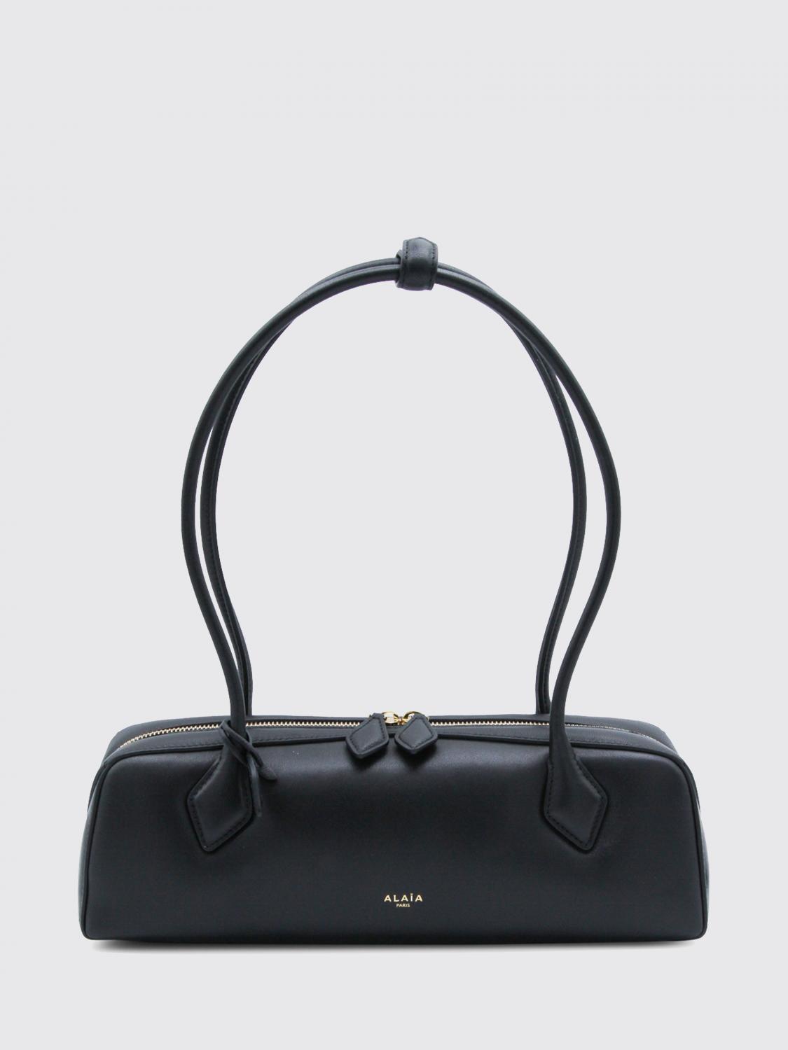 woman's shoulder bag