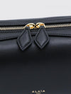 woman's shoulder bag