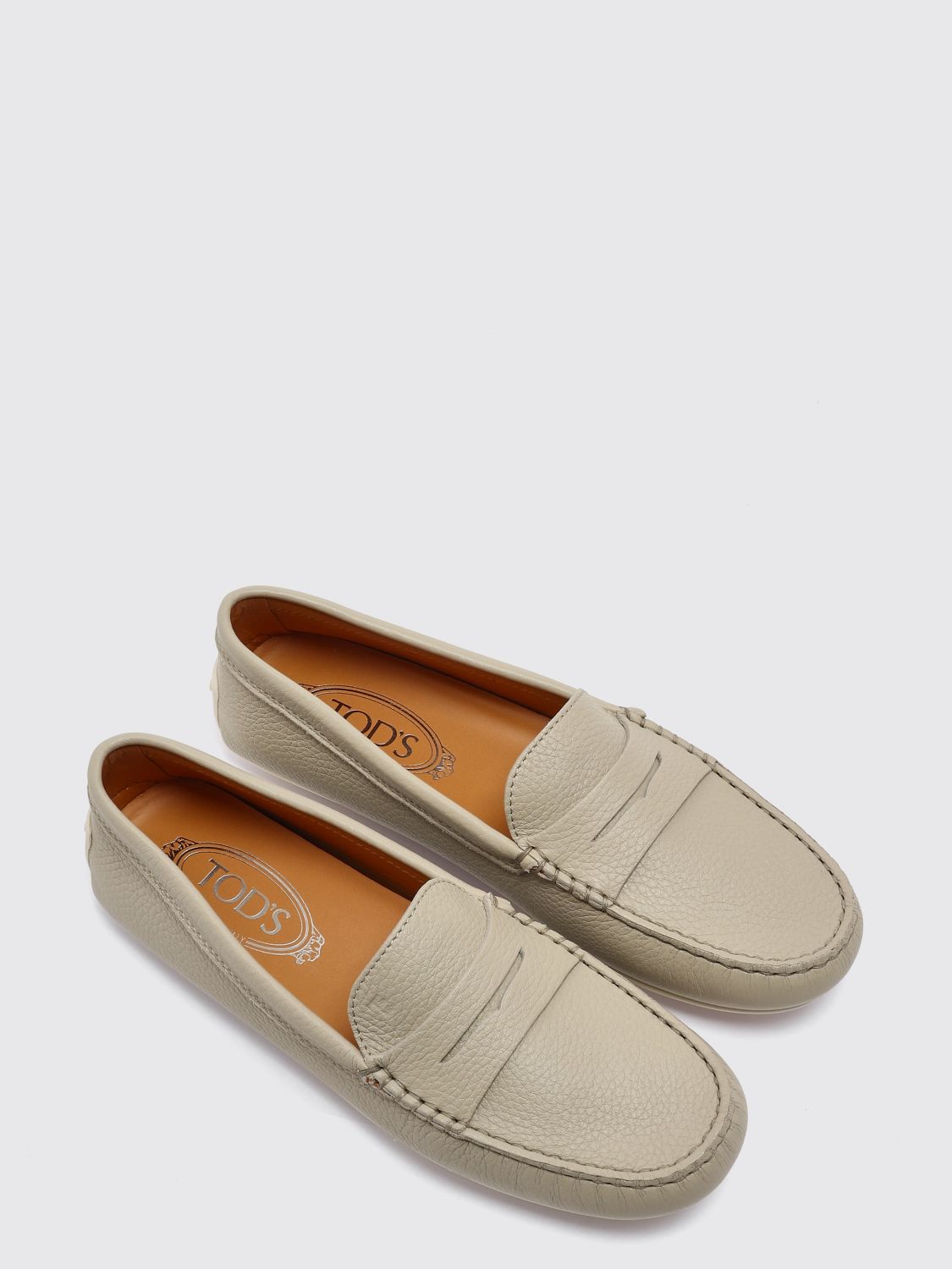 gommino hammered leather loafers