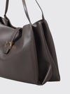 woman's shoulder bag