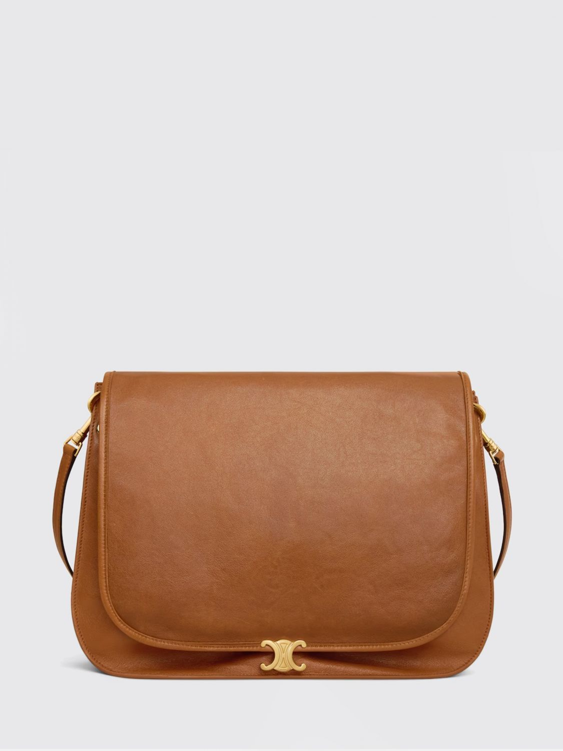 woman's shoulder bag