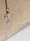 woman's shoulder bag