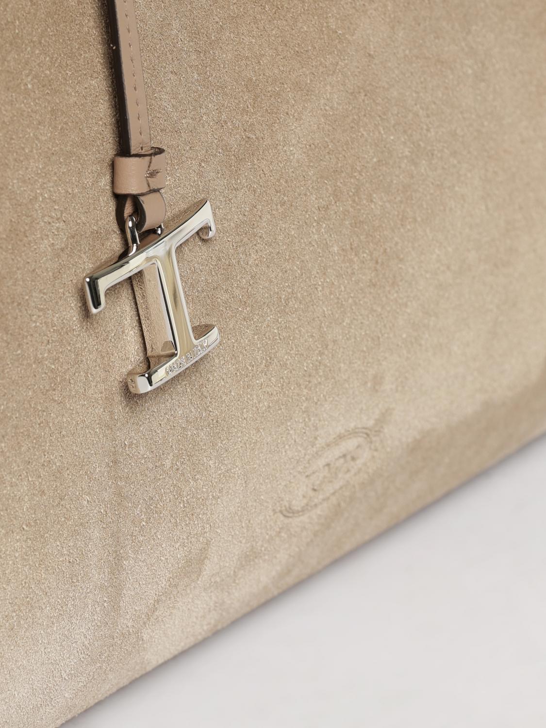 woman's shoulder bag