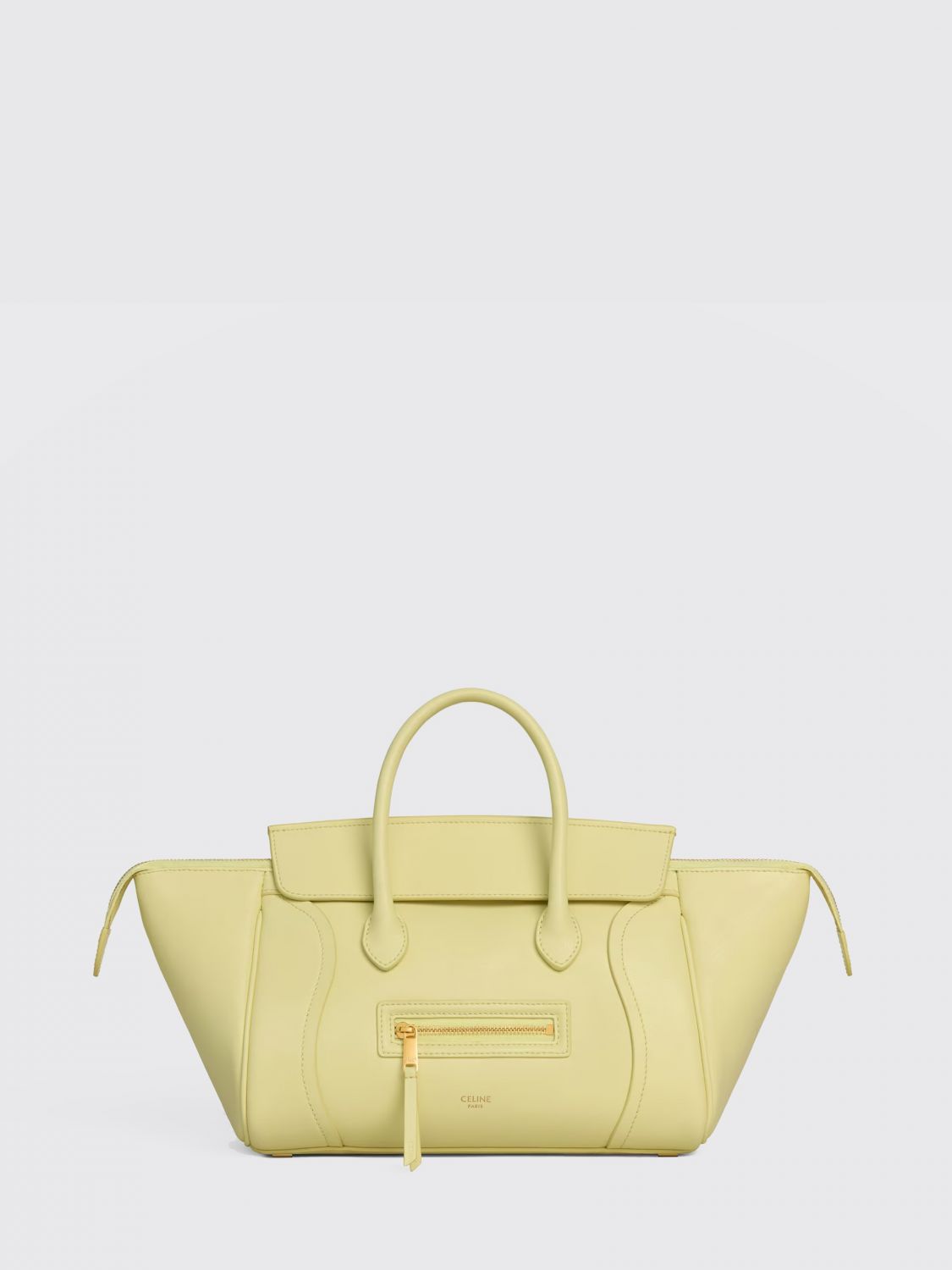 woman's tote bag