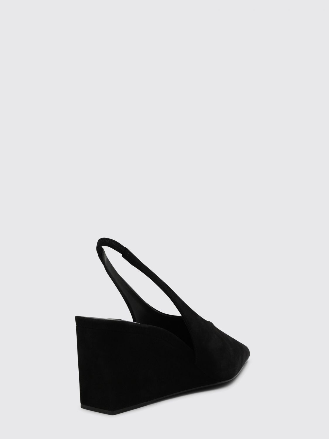 woman's pump