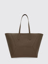 woman's tote bag