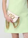 woman's shoulder bag