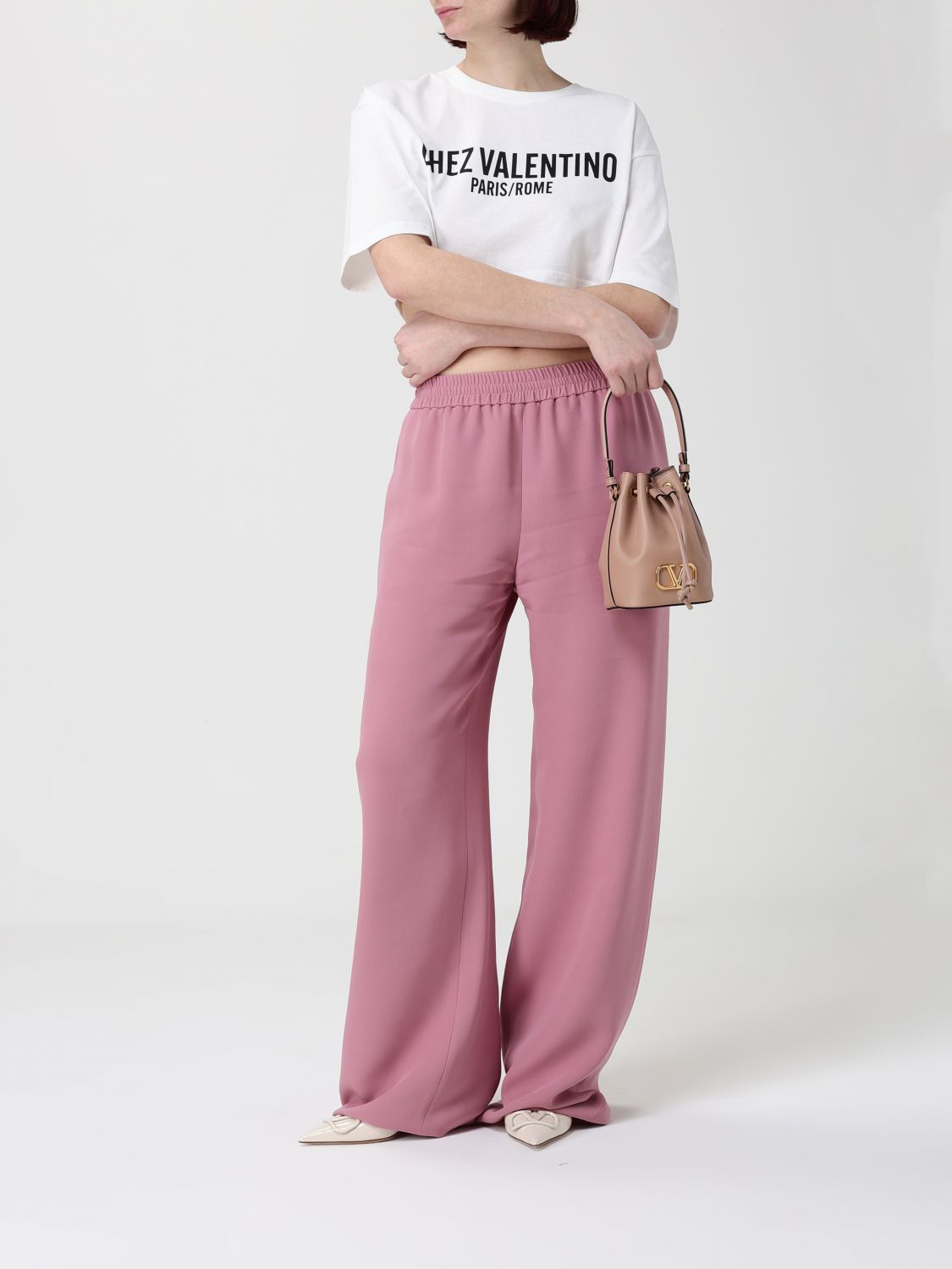vlogo signature leather bucket bag