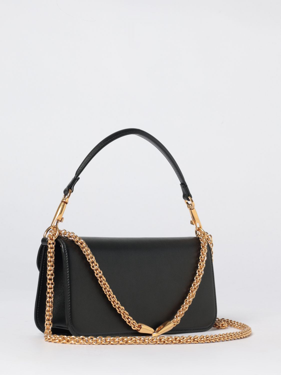 woman's shoulder bag