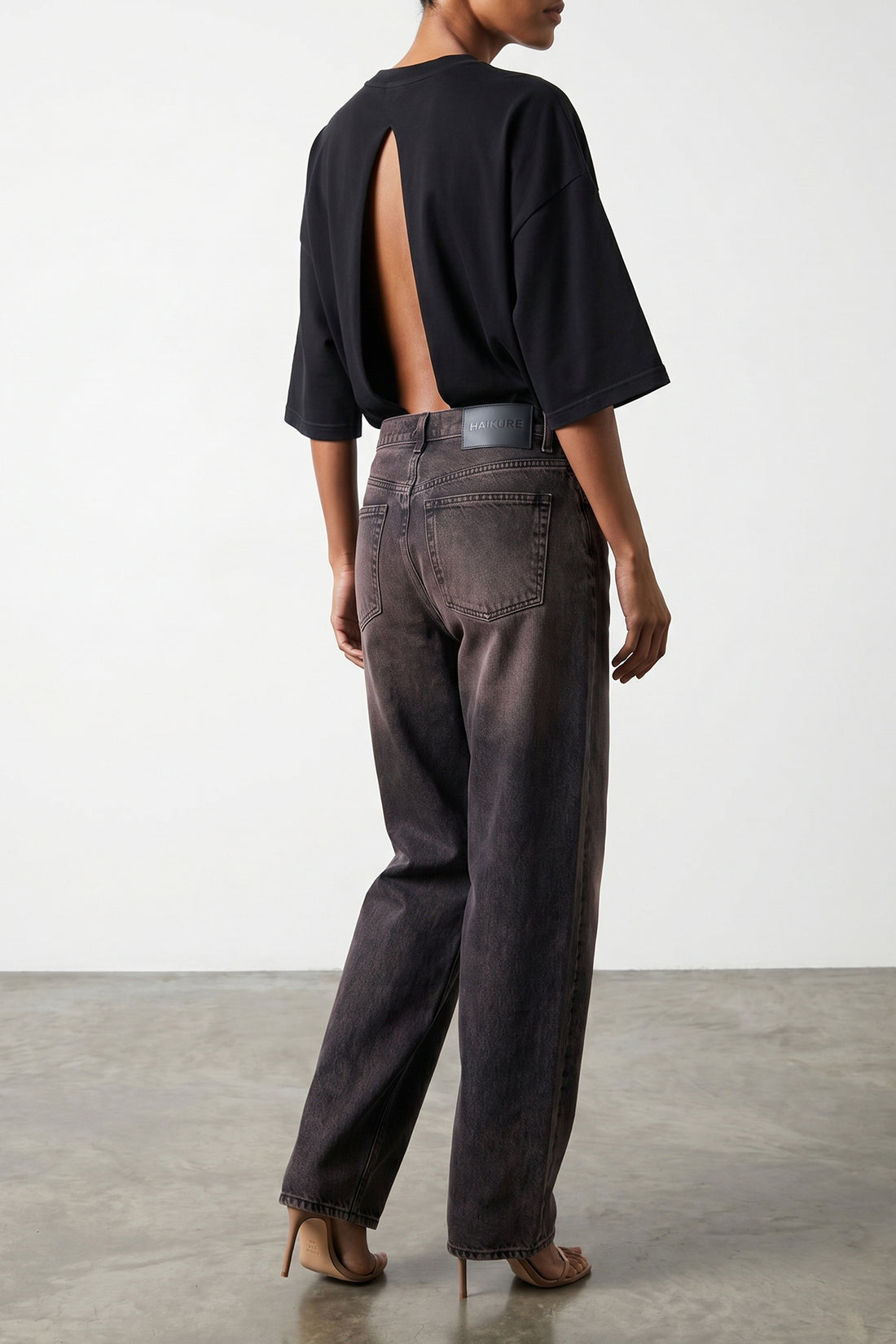HAIKURE M haikures gabrielle t-shirt redefines the volumes of everyday wardrobe through
