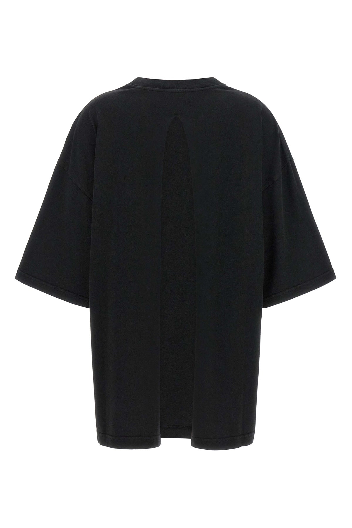 haikures gabrielle t-shirt redefines the volumes of everyday wardrobe through