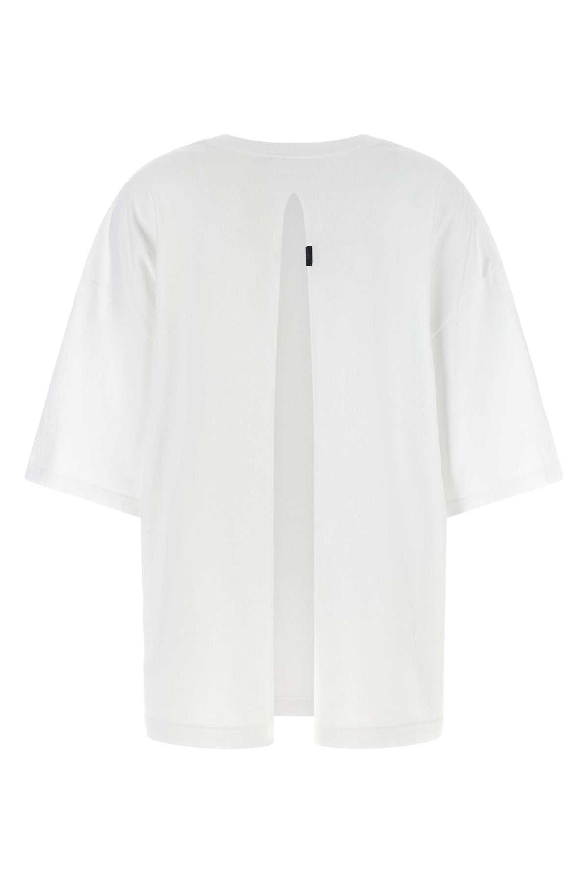 haikures gabrielle t-shirt redefines the volumes of everyday wardrobe through