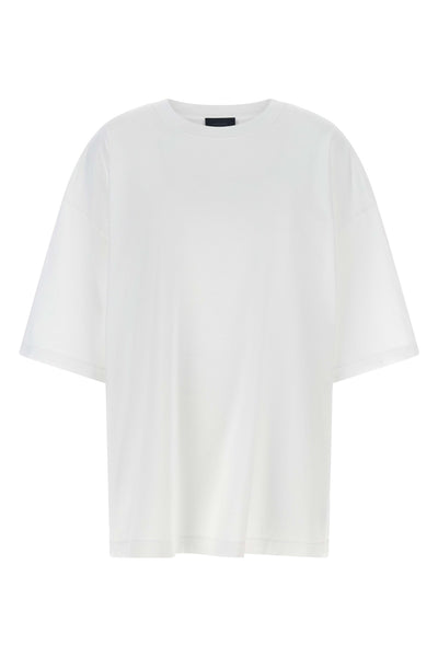 haikures gabrielle t-shirt redefines the volumes of everyday wardrobe through