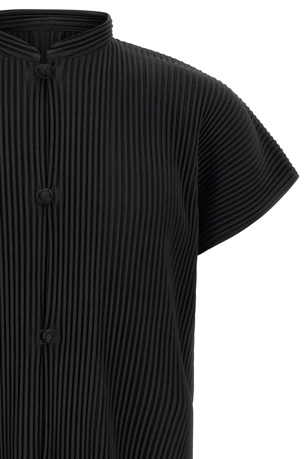monthly colors: april pleated fabric shirt