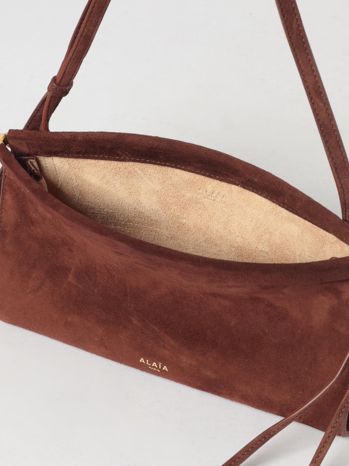 woman's shoulder bag