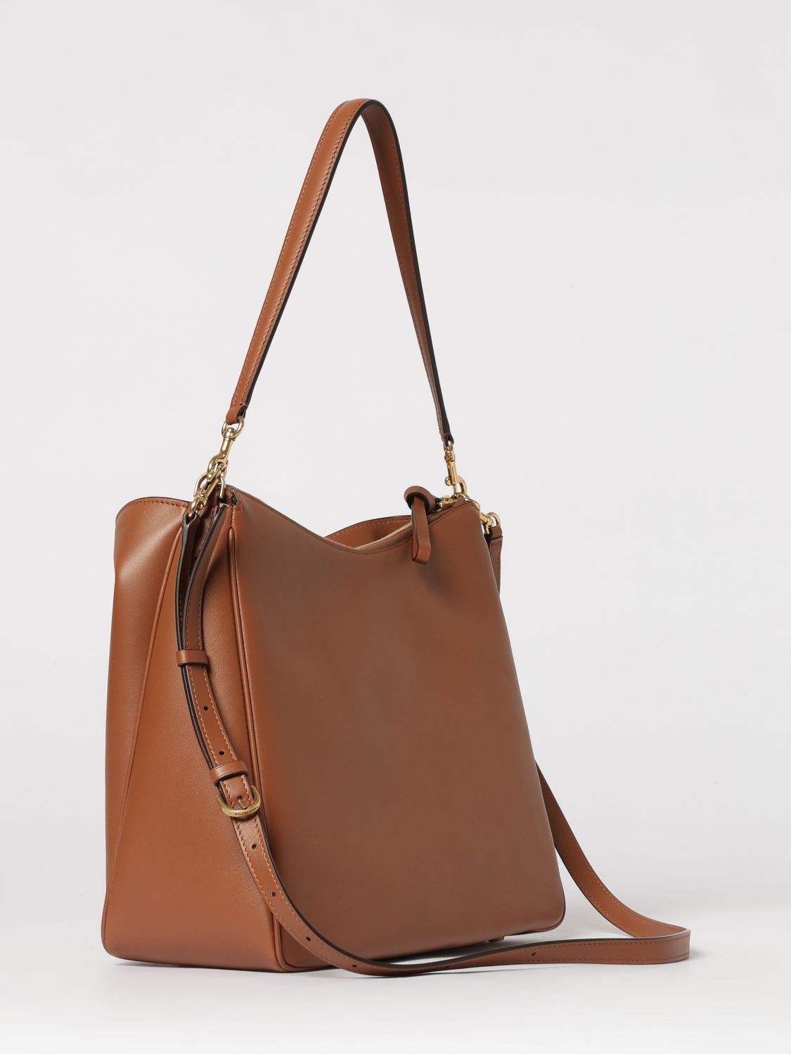 woman's shoulder bag