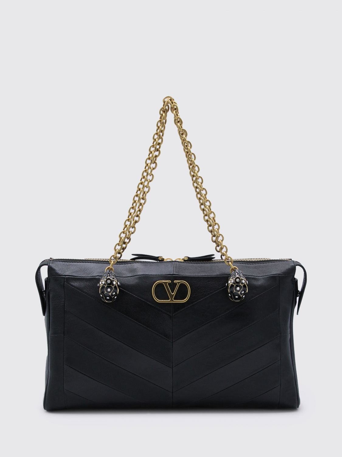 woman's shoulder bag