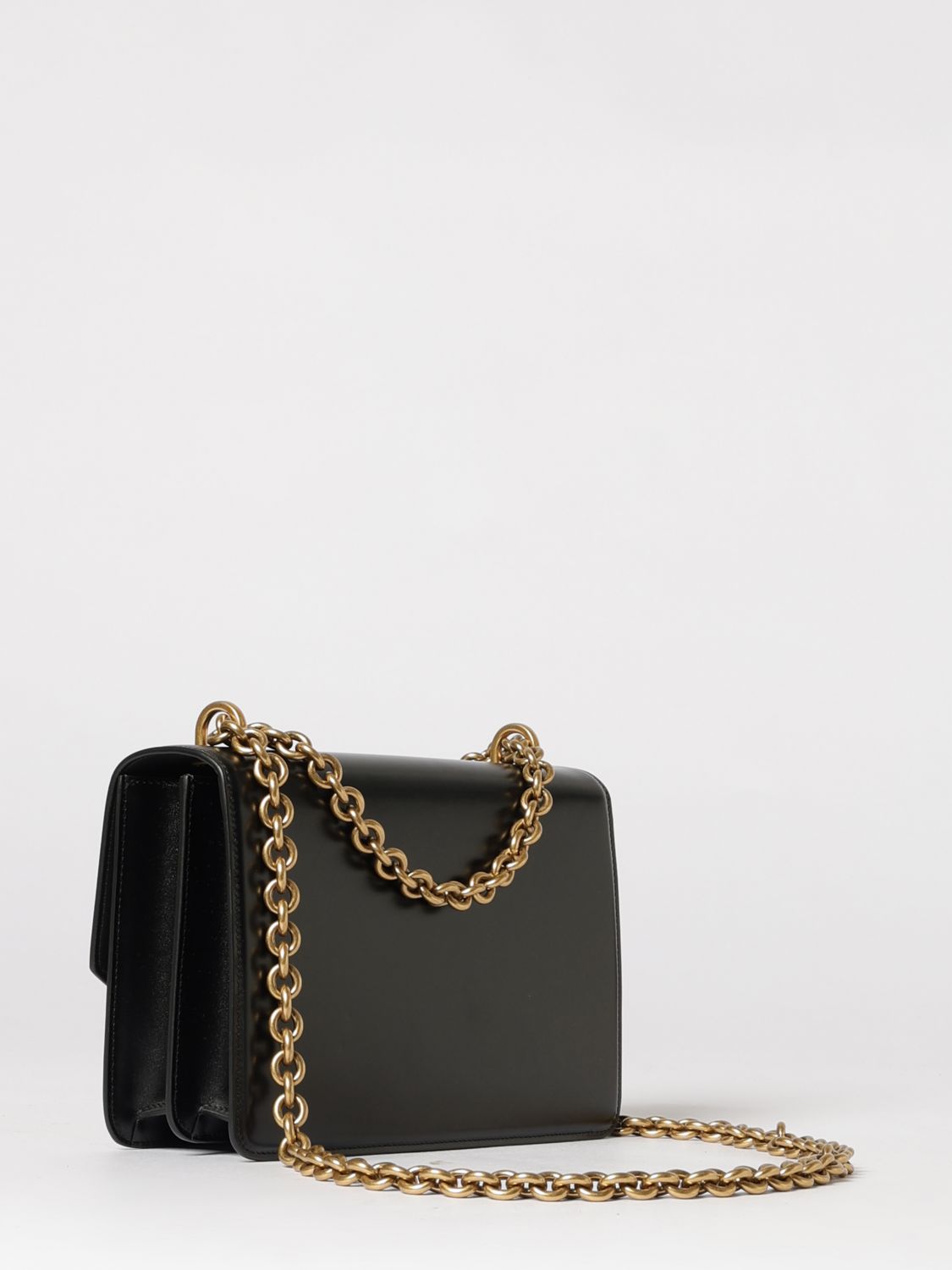 woman's shoulder bag