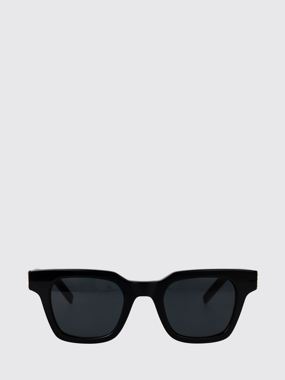 woman's sunglasses