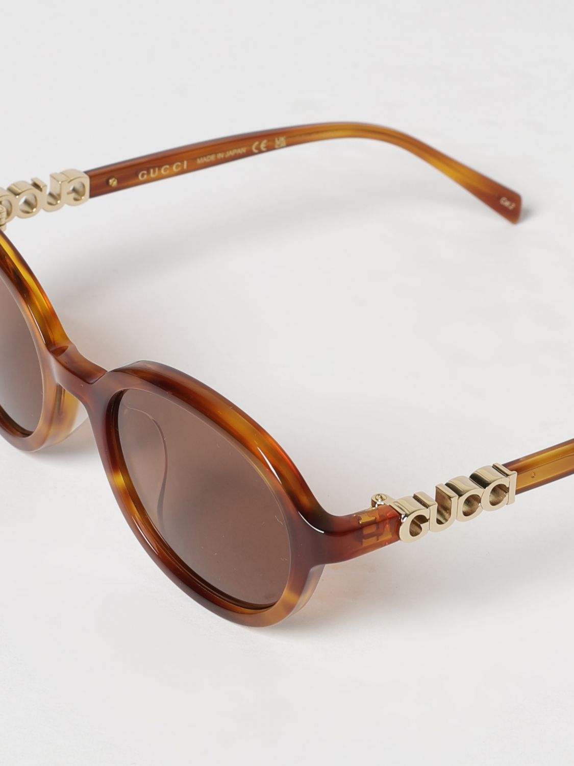woman's sunglasses