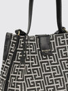 woman's shoulder bag