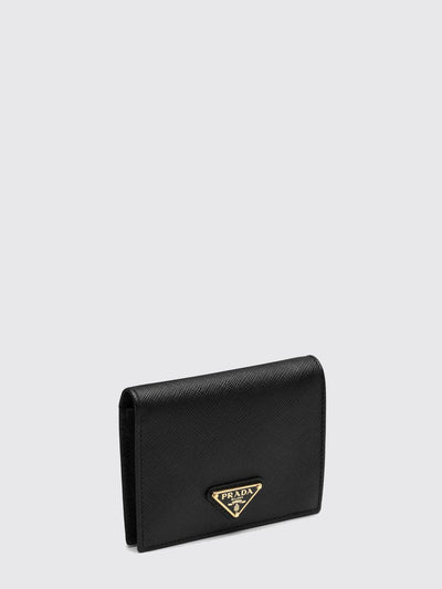 woman's wallet