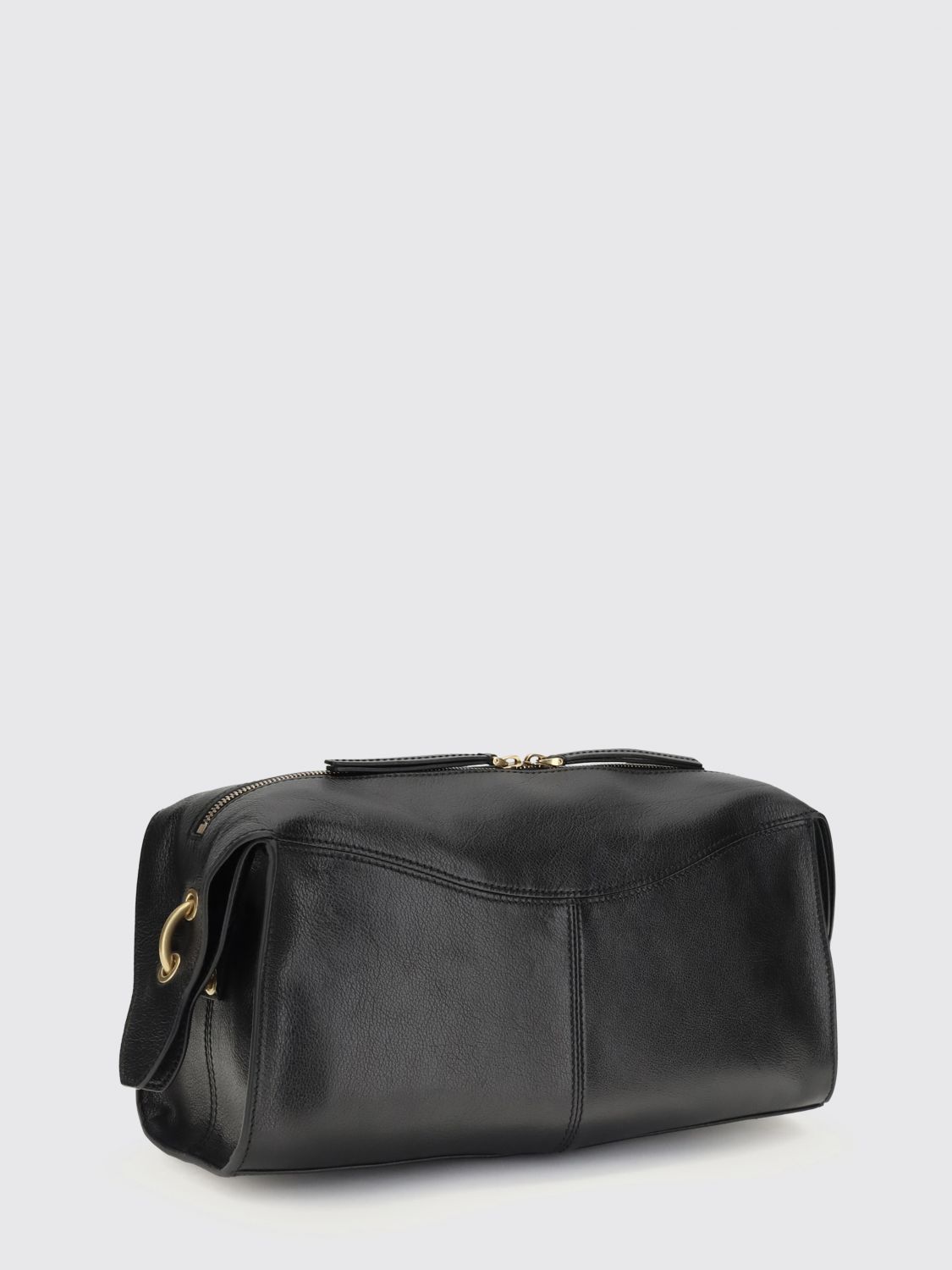 woman's shoulder bag