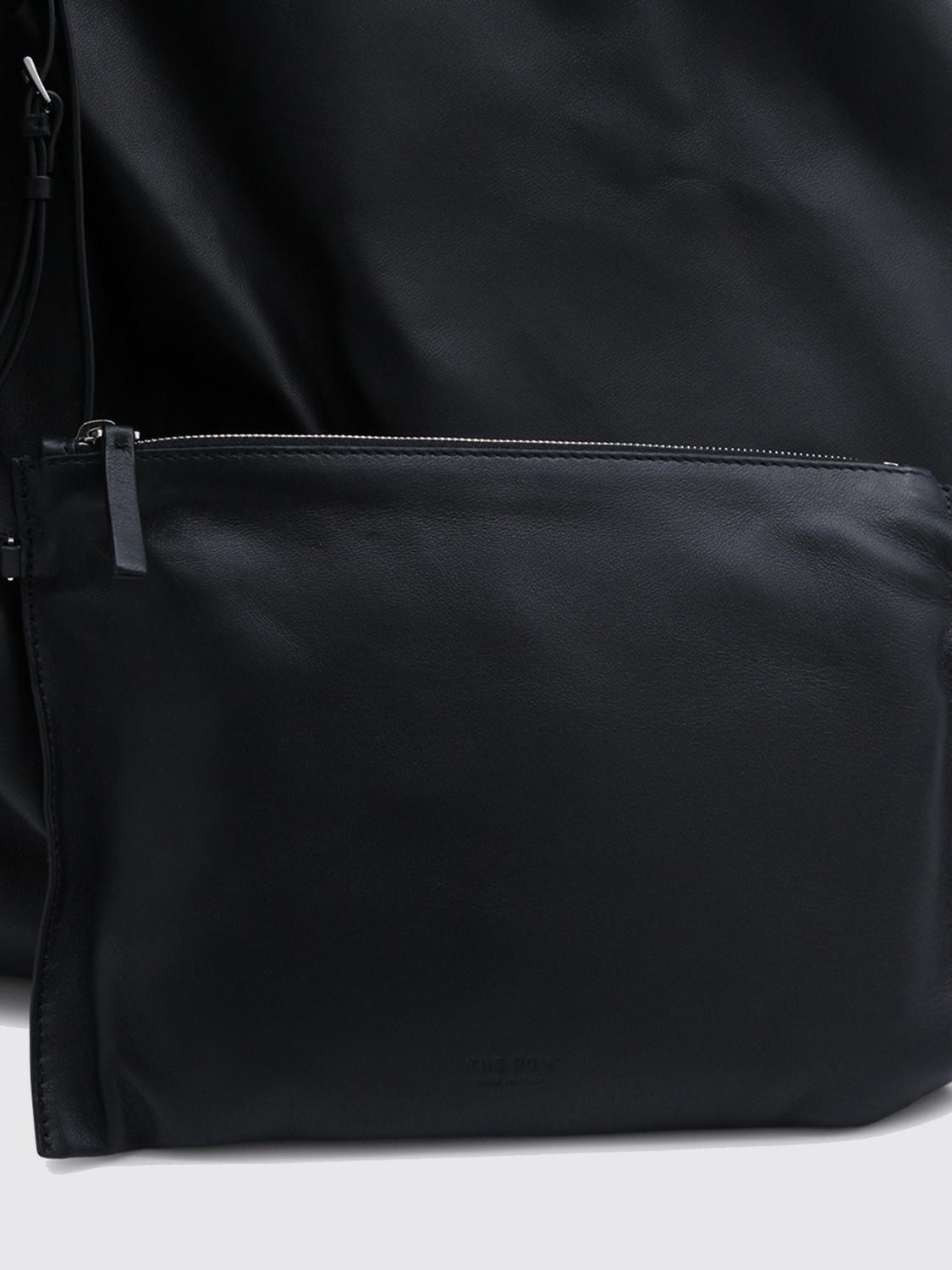 woman's shoulder bag