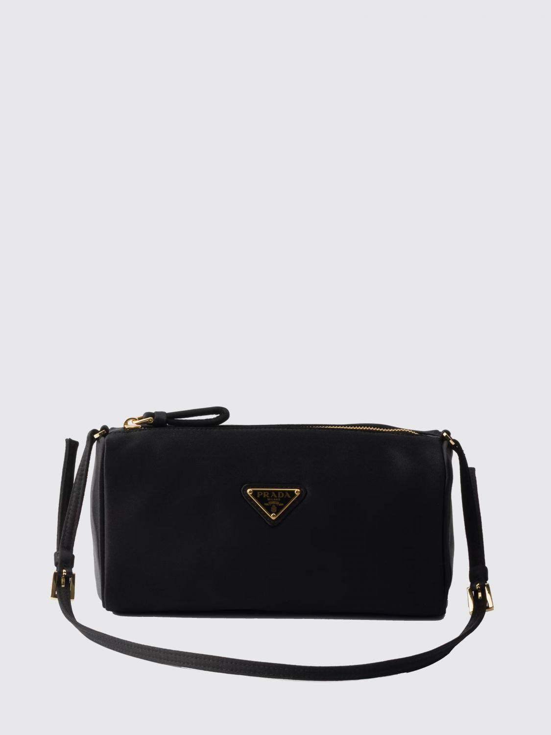 woman's shoulder bag