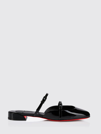 woman's flat shoes