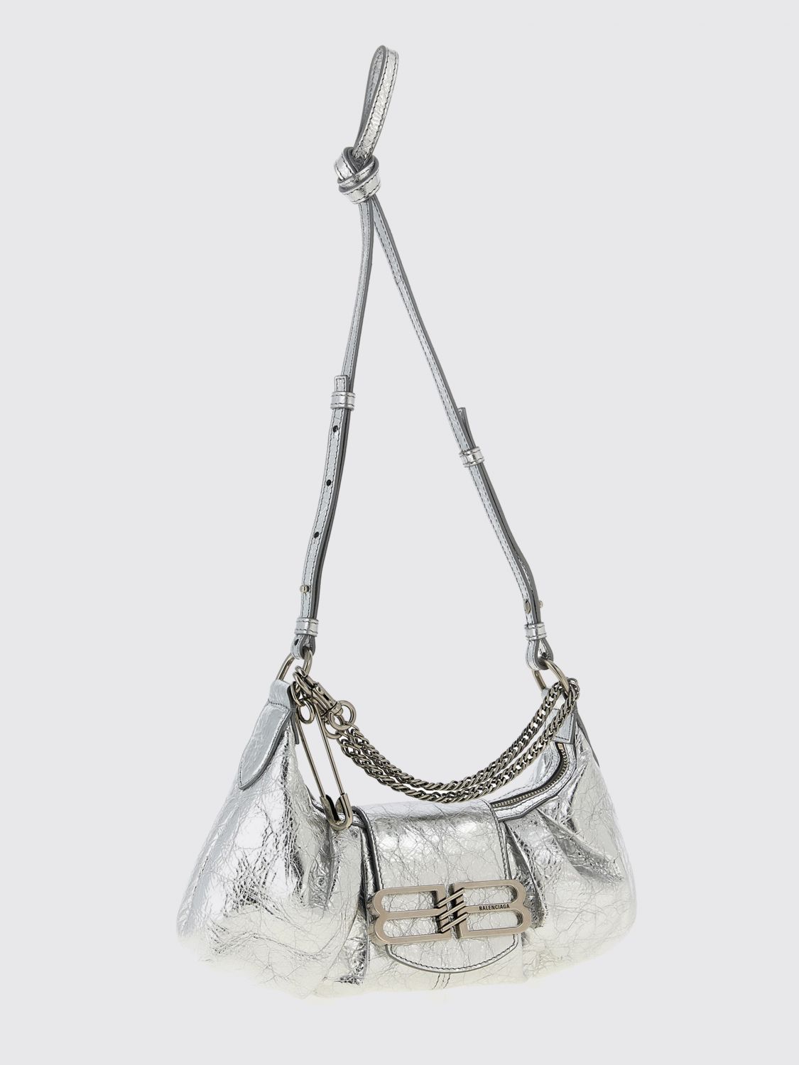 woman's shoulder bag