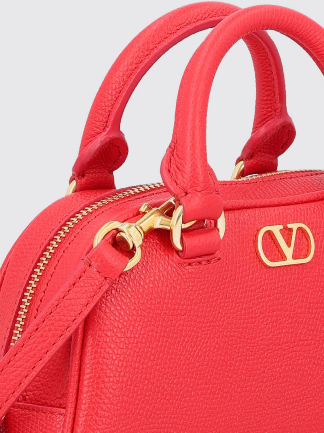 vlogo signature grained leather bag