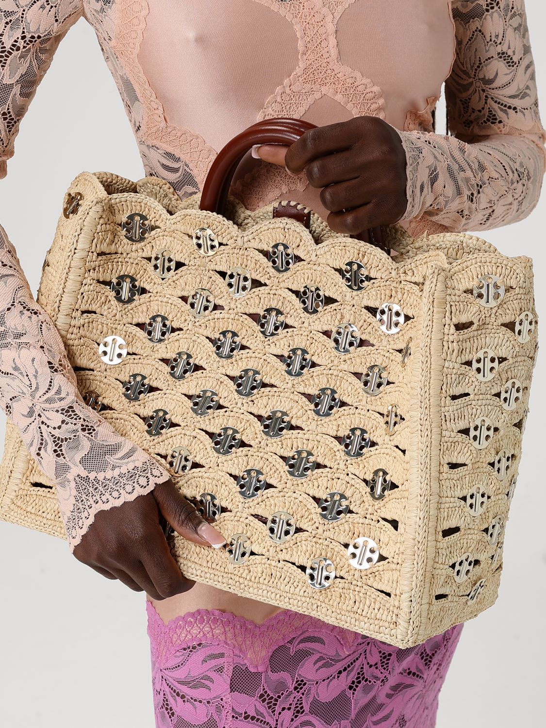 woman's tote bag