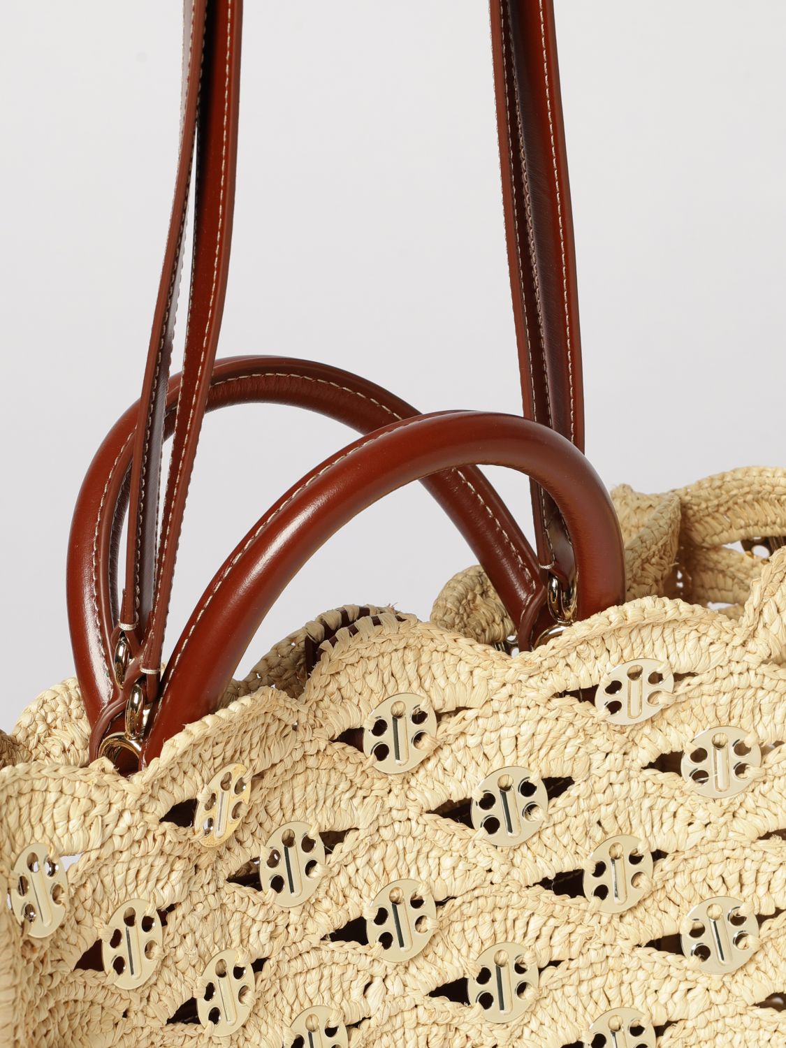 woman's tote bag