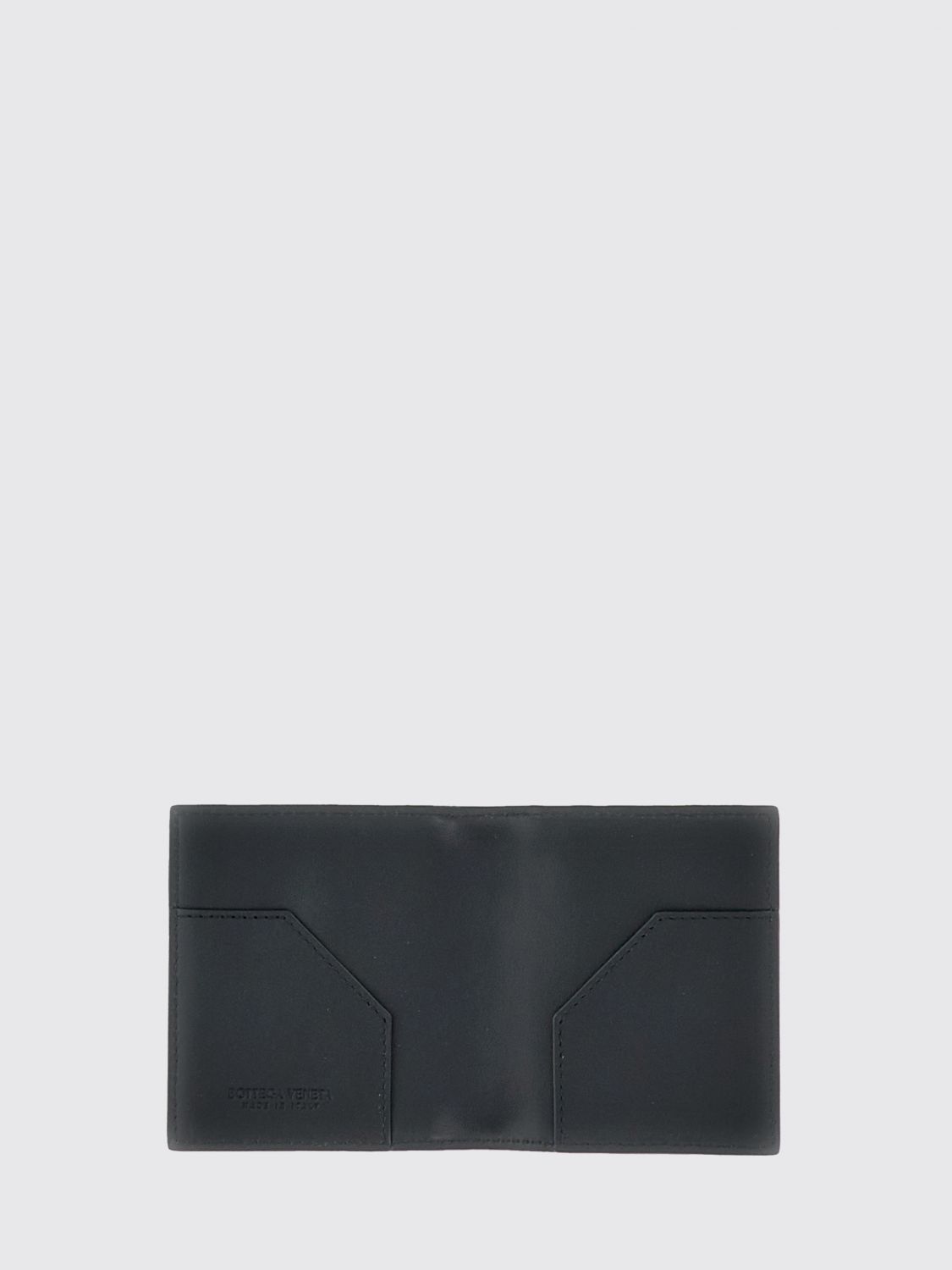woman's wallet